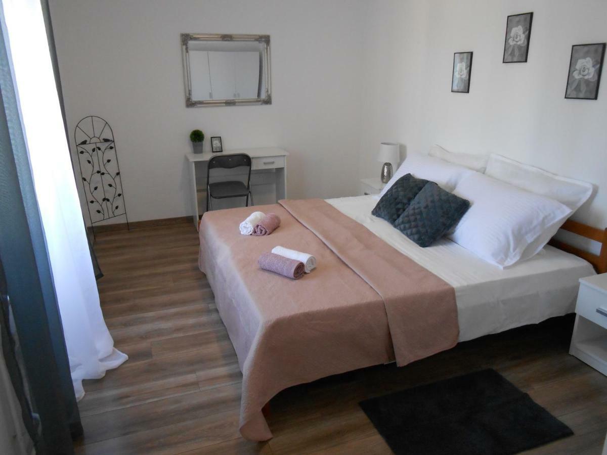 The Golden Well Apartment Rovinj Luaran gambar